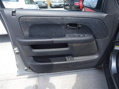 2005 Honda CR-V LX  2.4L I4 FWD - Photo 21 - Cincinnati, OH 45255