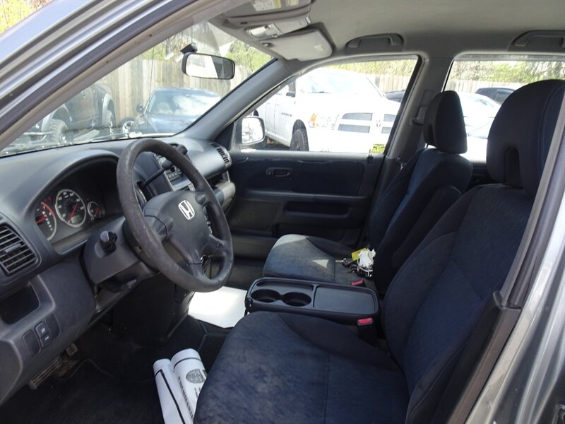 2005 Honda CR-V LX 2.4L I4 FWD - Photo 9 - Cincinnati, OH 45255