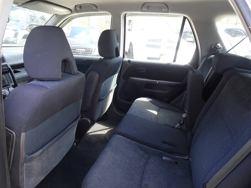 2005 Honda CR-V LX 2.4L I4 FWD - Photo 10 - Cincinnati, OH 45255
