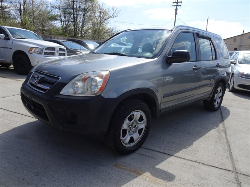 2005 Honda CR-V LX 2.4L I4 FWD - Photo 3 - Cincinnati, OH 45255