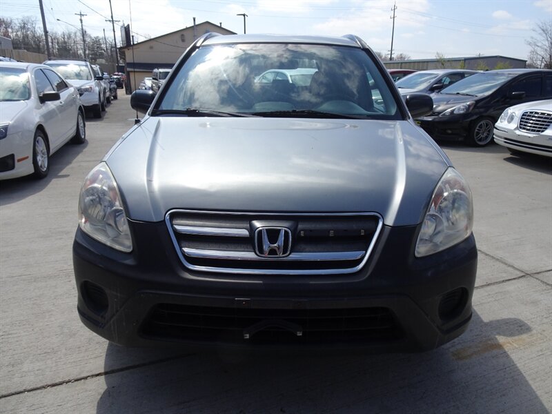 2005 Honda CR-V LX 2.4L I4 FWD - Photo 2 - Cincinnati, OH 45255