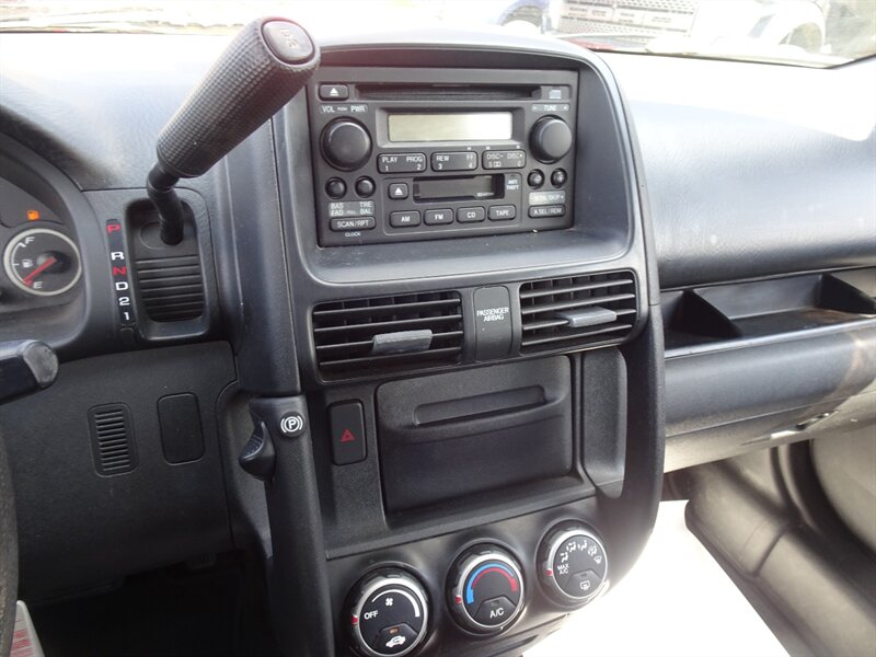 2005 Honda CR-V LX 2.4L I4 FWD - Photo 14 - Cincinnati, OH 45255