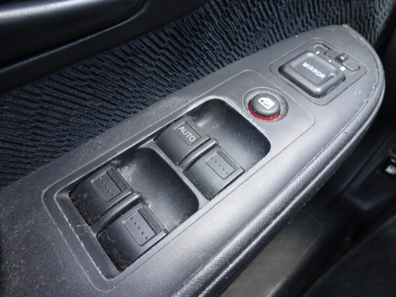 2005 Honda CR-V LX 2.4L I4 FWD - Photo 17 - Cincinnati, OH 45255