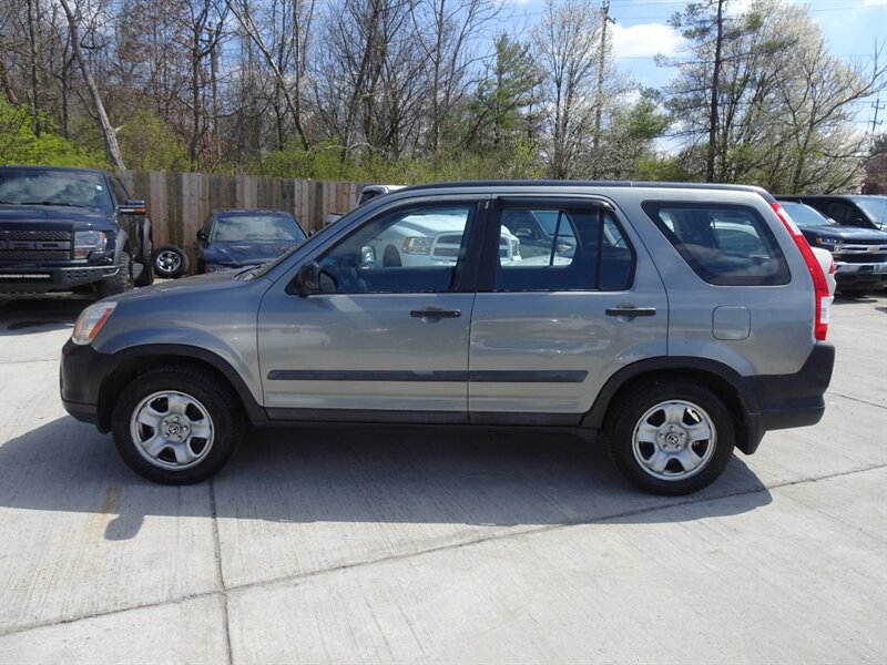 2005 Honda CR-V LX 2.4L I4 FWD - Photo 4 - Cincinnati, OH 45255