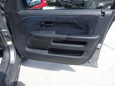 2005 Honda CR-V LX  2.4L I4 FWD - Photo 22 - Cincinnati, OH 45255