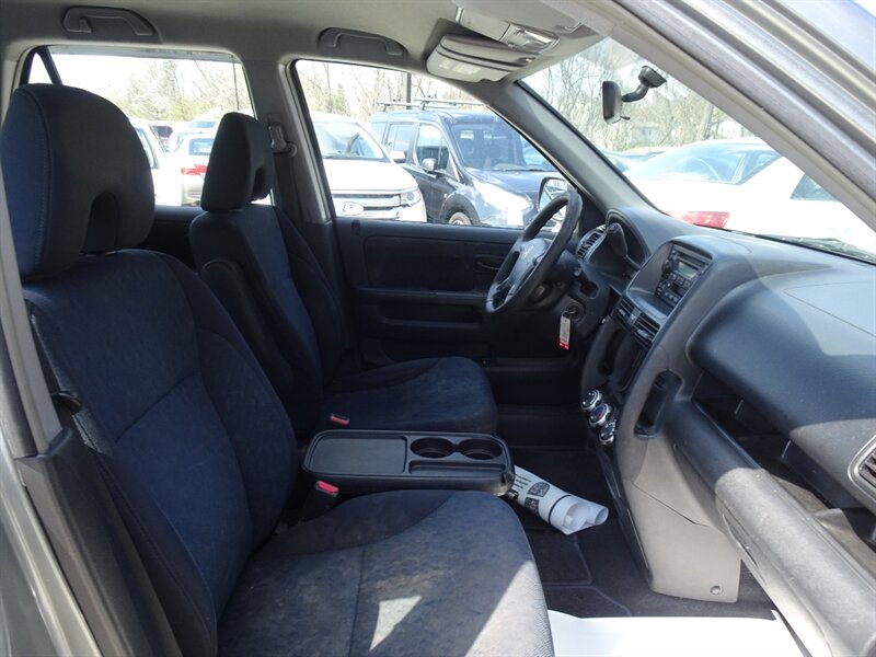 2005 Honda CR-V LX 2.4L I4 FWD - Photo 13 - Cincinnati, OH 45255