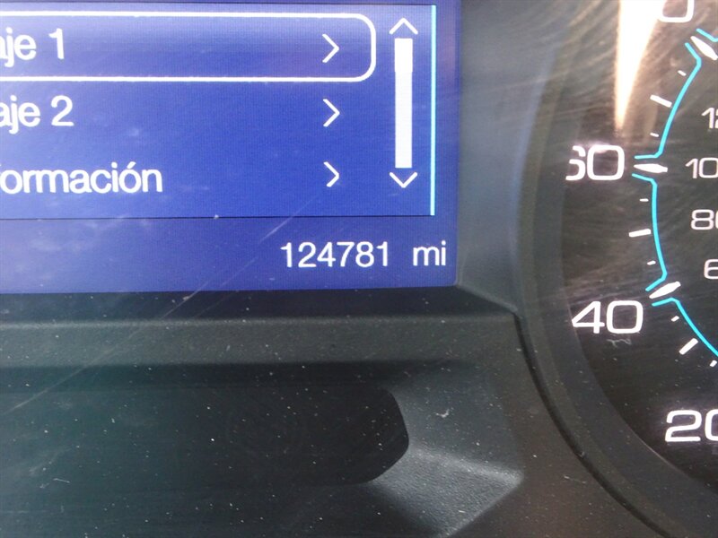 2012 Ford Explorer  AWD - Photo 17 - Cincinnati, OH 45255