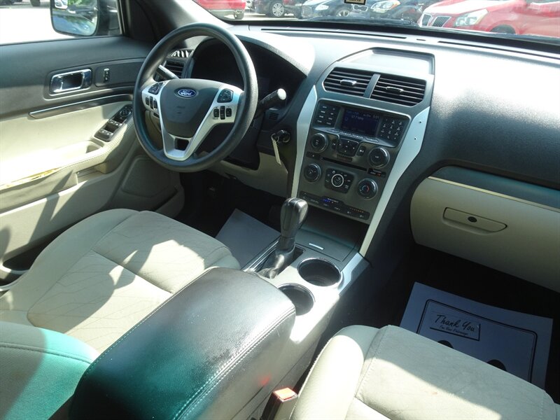 2012 Ford Explorer  AWD - Photo 9 - Cincinnati, OH 45255