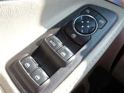 2012 Ford Explorer  AWD - Photo 25 - Cincinnati, OH 45255