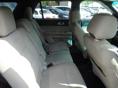2012 Ford Explorer  AWD - Photo 11 - Cincinnati, OH 45255