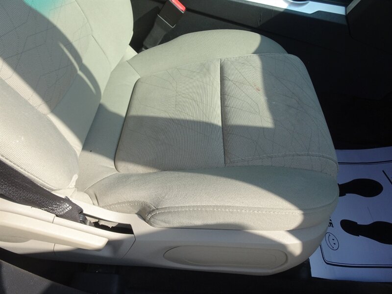 2012 Ford Explorer  AWD - Photo 20 - Cincinnati, OH 45255