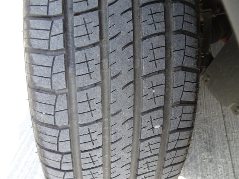 2012 Ford Explorer  AWD - Photo 33 - Cincinnati, OH 45255