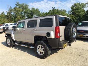 2006 Hummer H3   - Photo 4 - Cincinnati, OH 45255