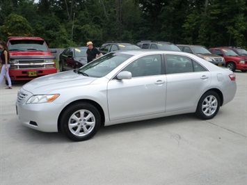 2009 Toyota Camry LE   - Photo 3 - Cincinnati, OH 45255