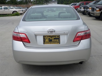 2009 Toyota Camry LE   - Photo 5 - Cincinnati, OH 45255