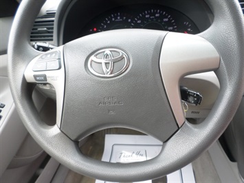 2009 Toyota Camry LE   - Photo 15 - Cincinnati, OH 45255