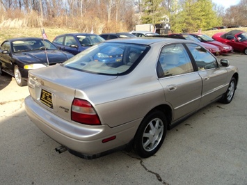 1995 HONDA ACCORD   - Photo 6 - Cincinnati, OH 45255