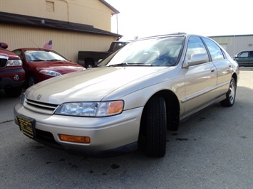 1995 HONDA ACCORD   - Photo 11 - Cincinnati, OH 45255