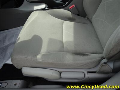 2012 Honda Civic LX   - Photo 24 - Cincinnati, OH 45255