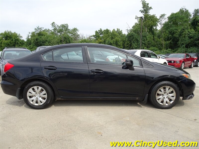 2012 Honda Civic LX - Photo 5 - Cincinnati, OH 45255