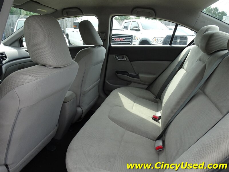 2012 Honda Civic LX - Photo 13 - Cincinnati, OH 45255
