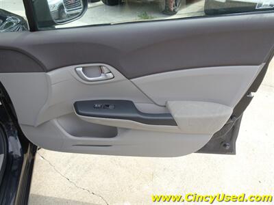 2012 Honda Civic LX   - Photo 27 - Cincinnati, OH 45255