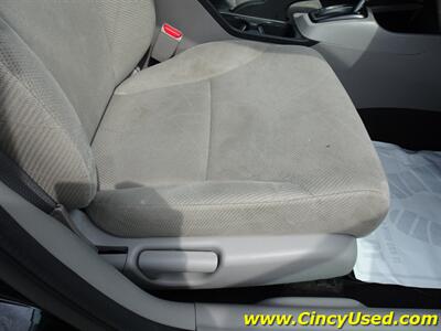 2012 Honda Civic LX   - Photo 25 - Cincinnati, OH 45255
