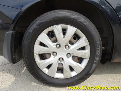 2012 Honda Civic LX   - Photo 28 - Cincinnati, OH 45255