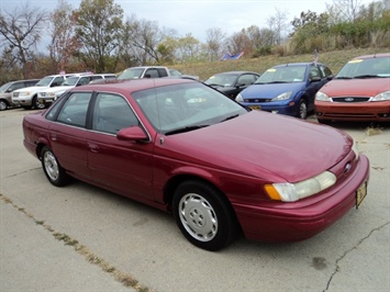 1995 FORD TAURUS   - Photo 1 - Cincinnati, OH 45255