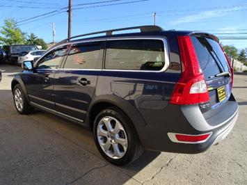 2011 Volvo XC70 T6   - Photo 11 - Cincinnati, OH 45255