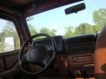 1997 Jeep Wrangler Sport   - Photo 7 - Cincinnati, OH 45255