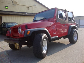 1997 Jeep Wrangler Sport   - Photo 11 - Cincinnati, OH 45255