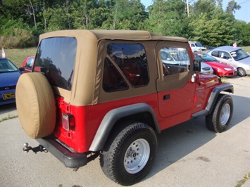 1997 Jeep Wrangler Sport   - Photo 6 - Cincinnati, OH 45255