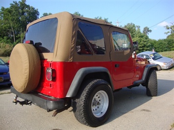 1997 Jeep Wrangler Sport   - Photo 13 - Cincinnati, OH 45255