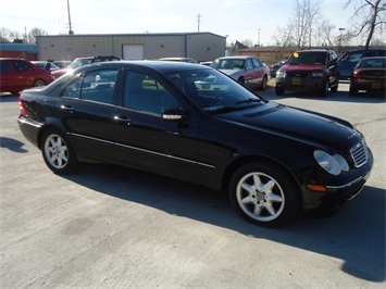 2001 Mercedes-Benz C Class C240   - Photo 1 - Cincinnati, OH 45255