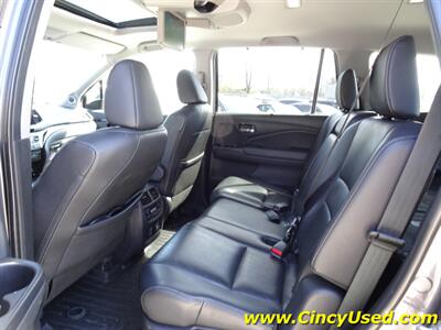 2019 Honda Pilot Touring   - Photo 14 - Cincinnati, OH 45255