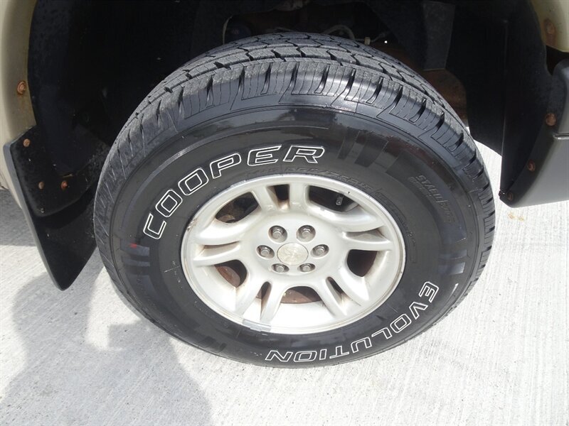 2003 Dodge Dakota - Photo 51 - Cincinnati, OH 45255