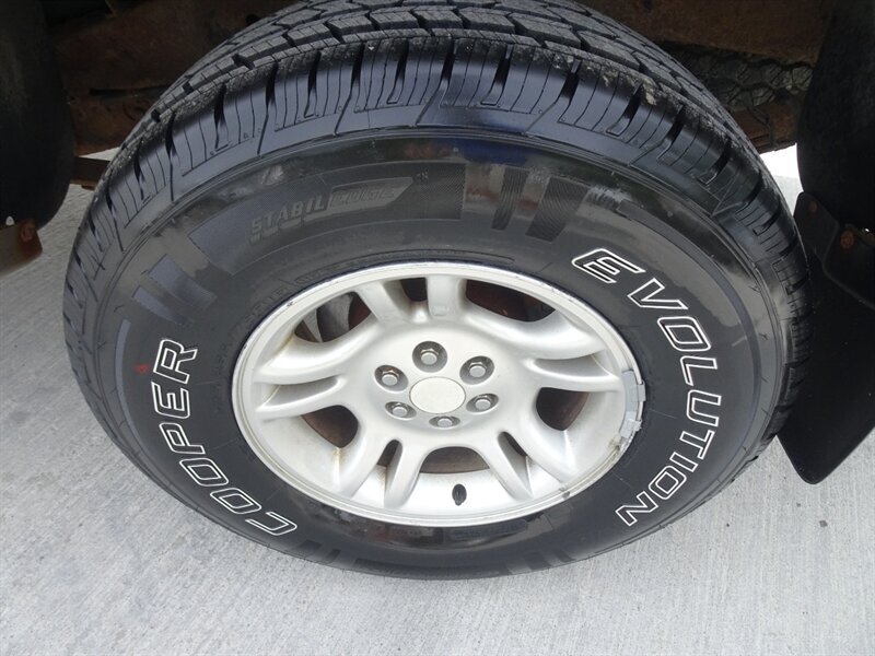 2003 Dodge Dakota - Photo 49 - Cincinnati, OH 45255