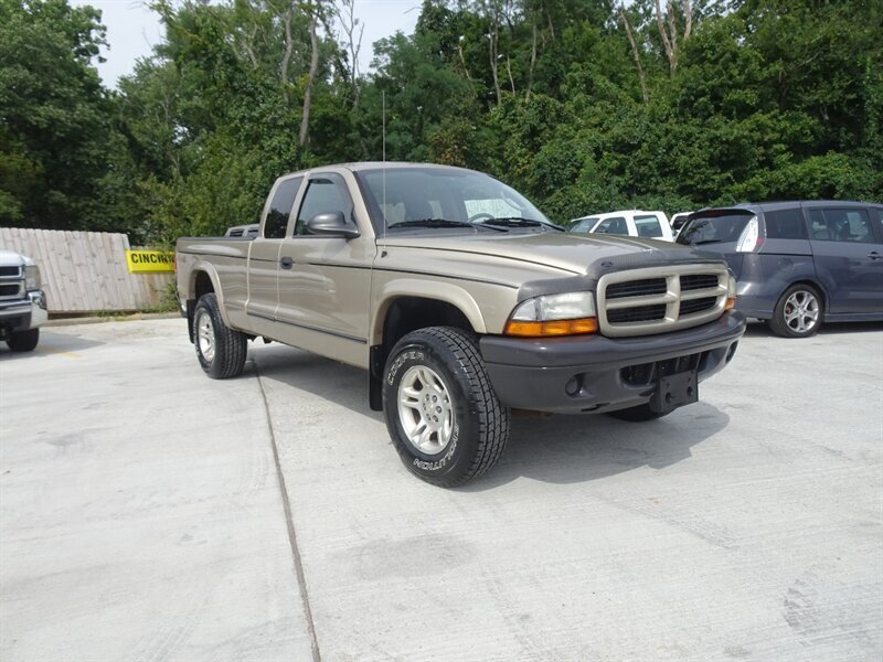 2003 Dodge Dakota - Photo 4 - Cincinnati, OH 45255
