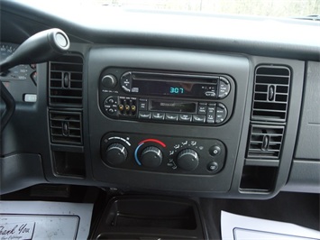 2001 Dodge Dakota Sport   - Photo 17 - Cincinnati, OH 45255