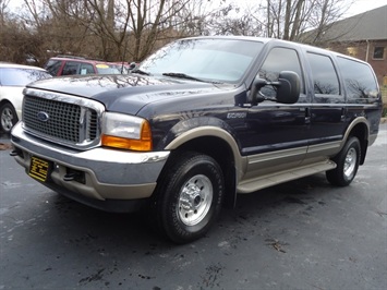 2001 Ford Excursion   - Photo 3 - Cincinnati, OH 45255