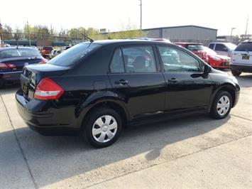 2009 Nissan Versa 1.6   - Photo 6 - Cincinnati, OH 45255