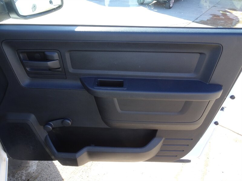 2013 RAM Ram Pickup 2500 Tradesman  HEMI V8 4X4 - Photo 21 - Cincinnati, OH 45255