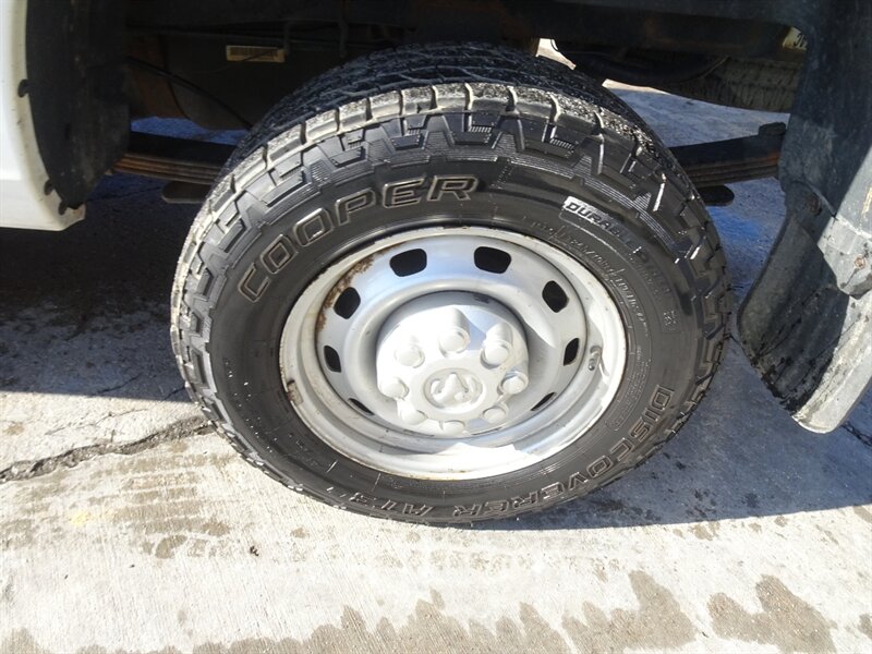 2013 RAM Ram Pickup 2500 Tradesman  HEMI V8 4X4 - Photo 28 - Cincinnati, OH 45255