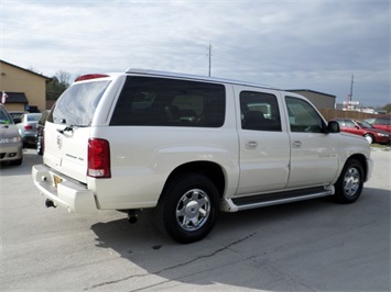 2005 Cadillac Escalade ESV   - Photo 6 - Cincinnati, OH 45255