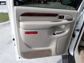 2005 Cadillac Escalade ESV   - Photo 27 - Cincinnati, OH 45255