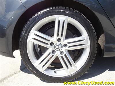 2013 Volkswagen Golf R 4Motion   - Photo 32 - Cincinnati, OH 45255