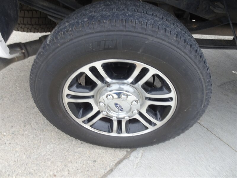 2014 Ford F-350 Super Duty Platinum - Photo 59 - Cincinnati, OH 45255