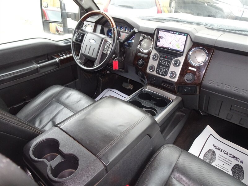2014 Ford F-350 Super Duty Platinum - Photo 17 - Cincinnati, OH 45255