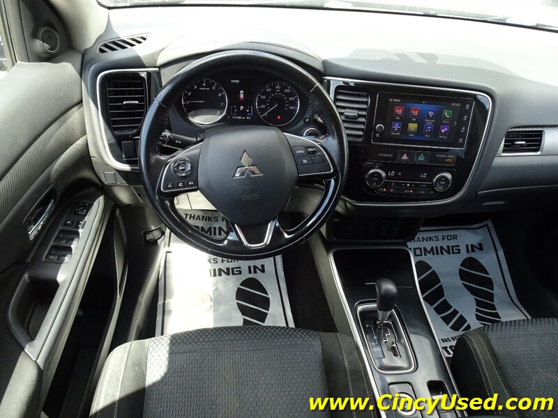 2017 Mitsubishi Outlander SE - Photo 10 - Cincinnati, OH 45255